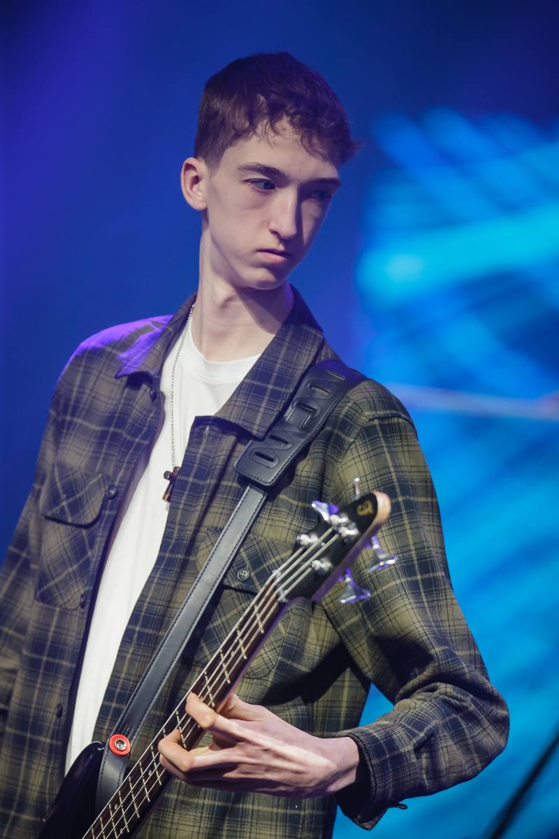 Contageous, Hotel California, Popgroep Contageous